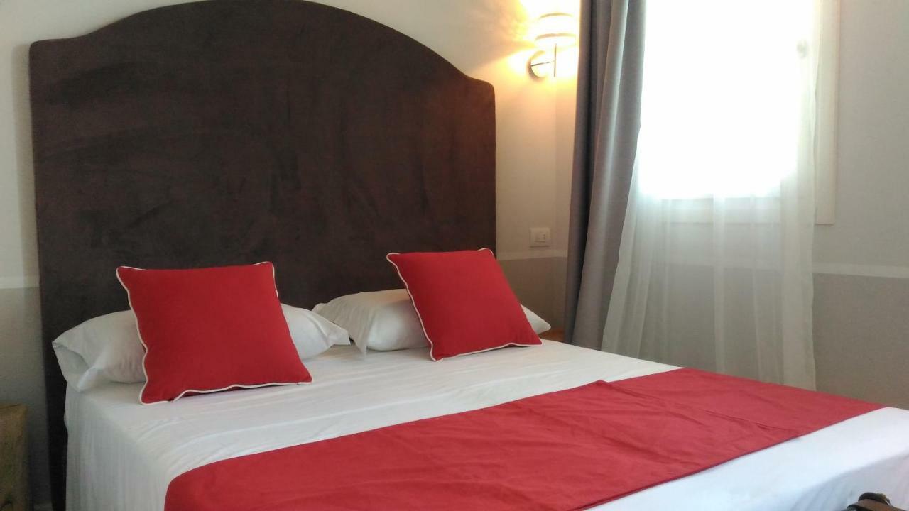 Spagnoi Rooms Castelnuovo del Garda Exterior foto